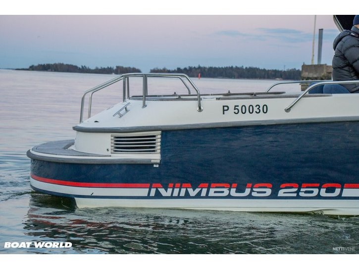 Moottorivene Nimbus  2002 2831304