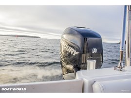 Moottorivene Boston Whaler 220 Outrage 2011 2675730