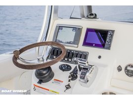 Moottorivene Boston Whaler 220 Outrage 2011 2675731
