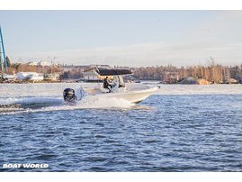 Moottorivene Boston Whaler 220 Outrage 2011 2675736