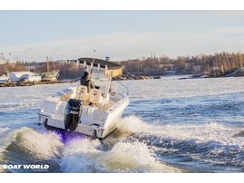 Moottorivene Boston Whaler 220 Outrage 2011 2675742