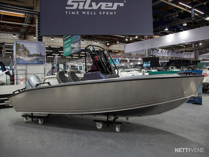 Moottorivene Silver Hawk 2025 2697668
