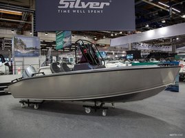 Moottorivene Silver Hawk 2025 2716174