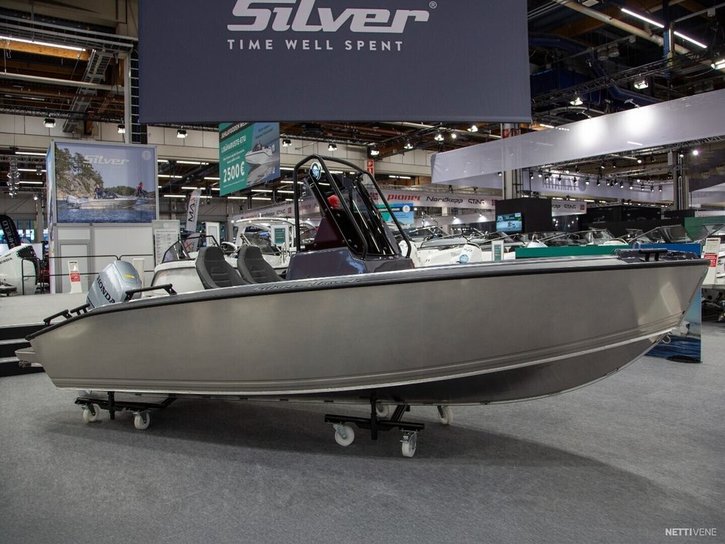 Moottorivene Silver Hawk 2025 2716174