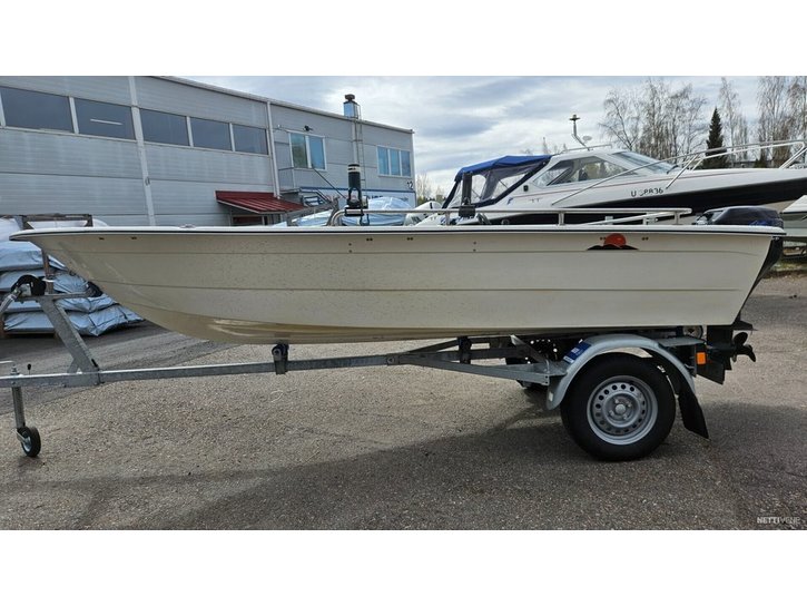 Moottorivene Suvi 4300 2010 2806056