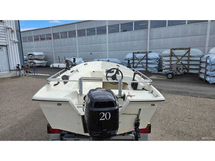 Moottorivene Suvi 4300 2010 2806057