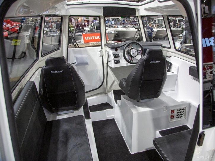 Moottorivene Silver SeaHawk Cabin 2025 2820043