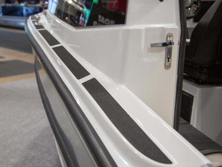 Moottorivene Silver SeaHawk Cabin 2025 2820048