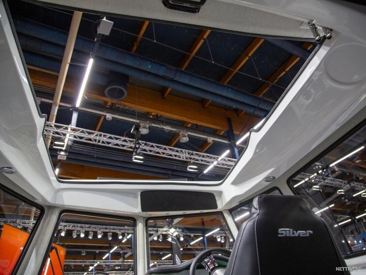 Moottorivene Silver SeaHawk Cabin 2026 2820044