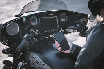 2025-na-imc-chieftain-powerplus-darkhorse-black-smoke-detail-133-1