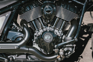 2025-na-imc-sport-chiefrt-detail-garage (1)