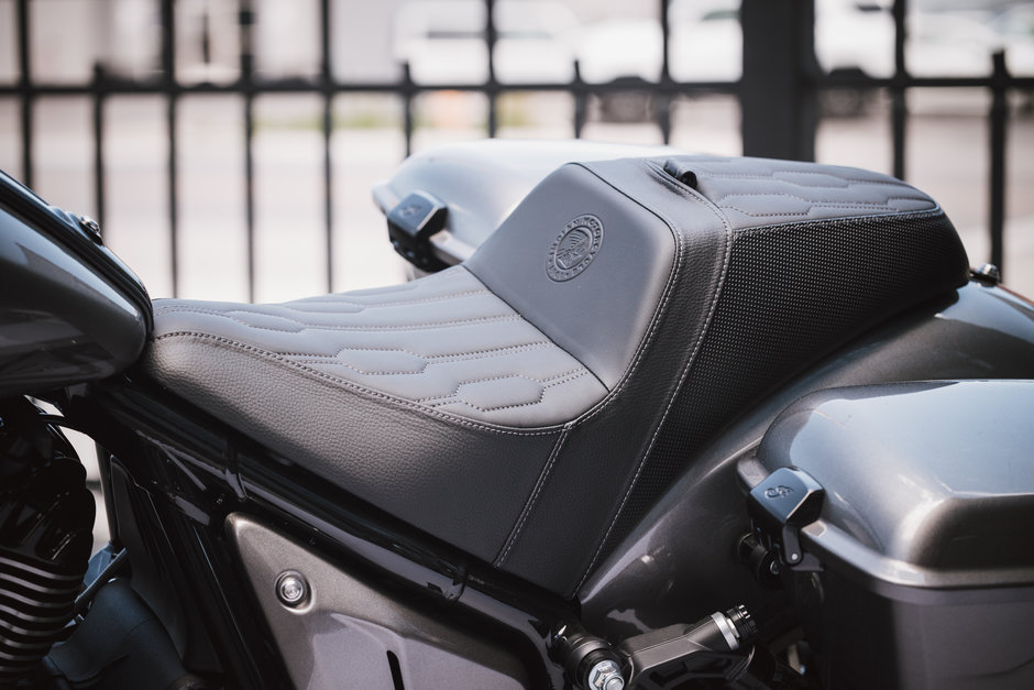 2025_na_imc_pga_sport_chiefrt_gray_details_4082