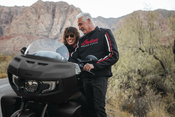 2026-na-imc-indian-pursuit-dark-horse-sunset-red-blacksmoke-lifestyle-238