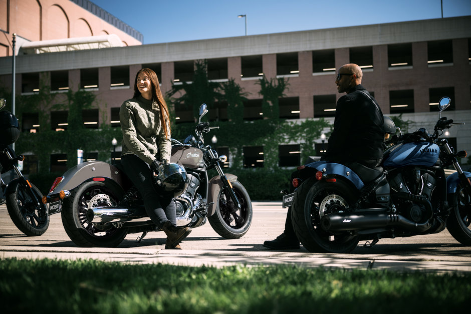 2026-na-imc-scout-classic-sixty-bobber-ltd-group-lifestyle-1984