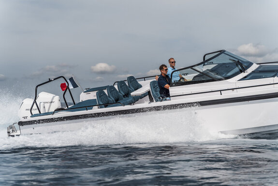 Axopar 37 Spyder_MY2023_A7_08105