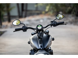 2026-ind-chiefdarkhorse-blacksmoke-detail-5-round-3