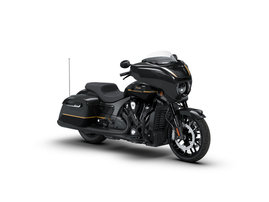 2026-ind-chieftainpowerplusdarkhorse112-intl-blackcrystal-cgi-front3q-n26lfvssej