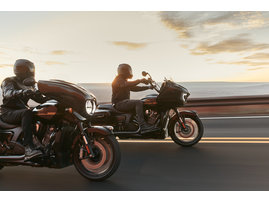 2026-indianmotorcycle-bagger-family-riding-6254