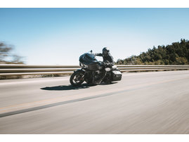 2026-na-imc-indian-challenger-darkhorse-black-smoke-riding-10-49