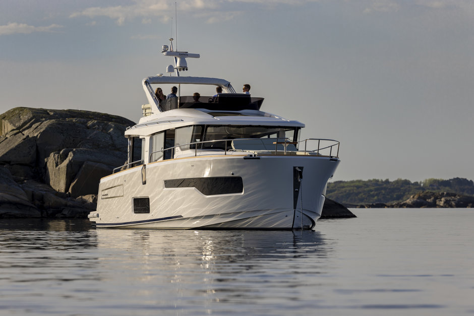 Nimbus_495_Fly_Q6A2330