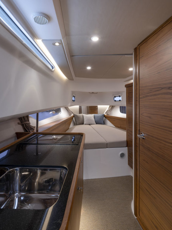 C11 T11 Interior-3530