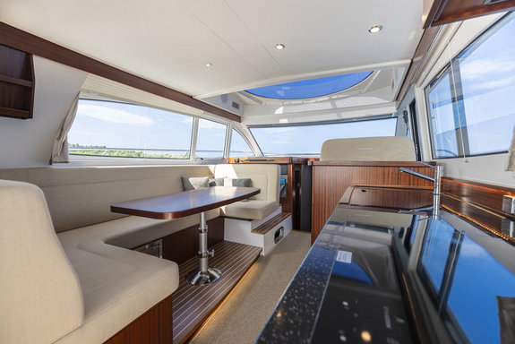 Nimbus_405_Flybridge_Q6A6732