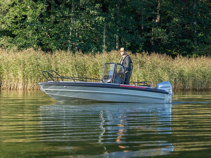 25YM-Faster-465-act-aws-lr-005