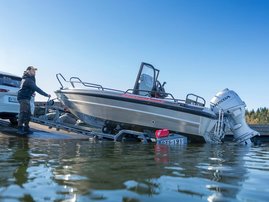 25YM-Faster-465-act-aws-lr-010