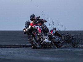 CRF1100-Africa-Twin-DCT-22YM-01-aws-08