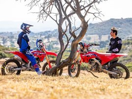 CRF-250R-YM22-e-21