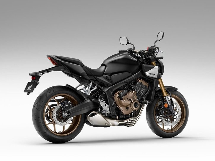 Väri: Mat Gunpowder Black