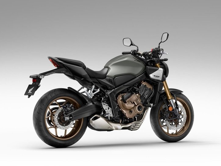 Väri: Pearl Smoky Grey