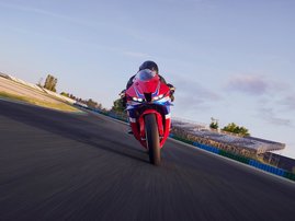 24YM CBR600RR R380 Grand Prix Red 11