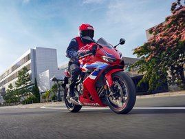 24YM CBR650R GRAND PRIX RED EClutch 17