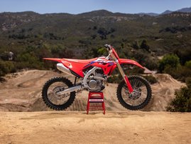 24YM-CRF450R-R292R-Extre-Red-35