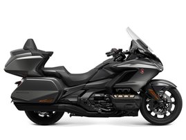 GL1800 Gold Wing Tour DCT