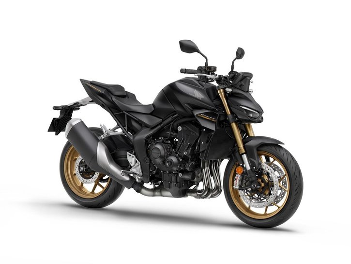 Väri: Mat Ballistic Black Metallic