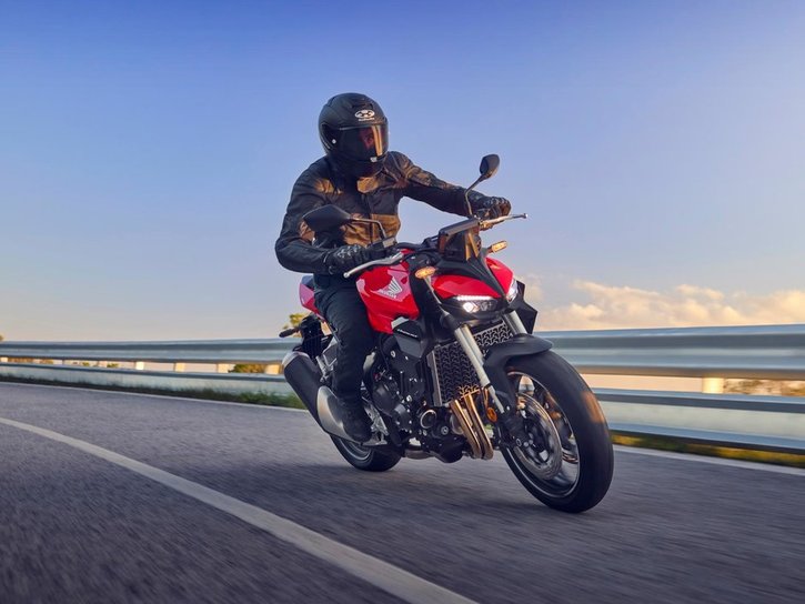 Väri: Grand Prix Red