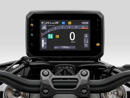 25YM-CB1000-Hornet-Mat-Iridium-Gray-NHC64-aws-012