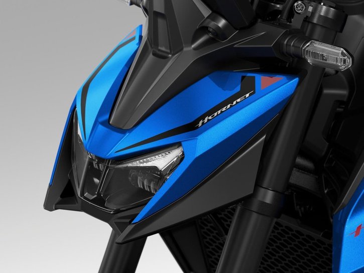 Väri: Glint Wave Blue Metallic