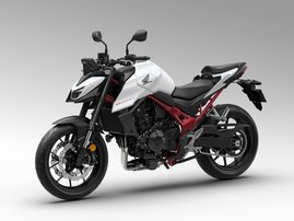 25YM CB750 Hornet Mat Pearl Glare White RHS 007