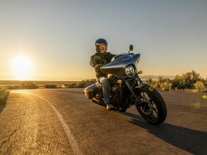 Väri: Iridium Gray Metallic