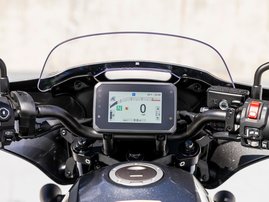 25YM-CMX1100-Rebel-Tour-DCT-NHC-Iridium-Gray-Metallic-015