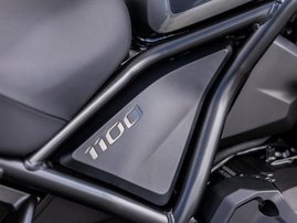 25YM-CMX1100-Rebel-Tour-DCT-NHC-Iridium-Gray-Metallic-019