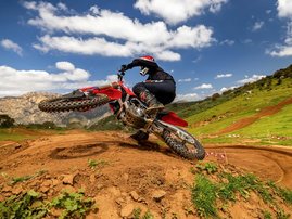 25YM-Honda-CRF250R-10