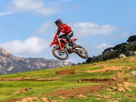 25YM-Honda-CRF450R-13