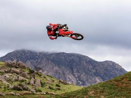 25YM-Honda-CRF450R-26