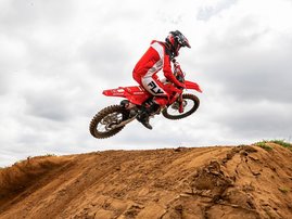 25YM-Honda-CRF450-RWE-15