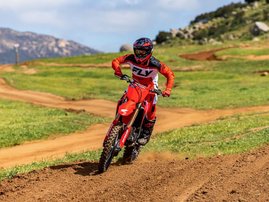 25YM-Honda-CRF450-RWE-19