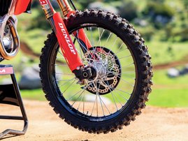 25YM-Honda-CRF450-RWE-21